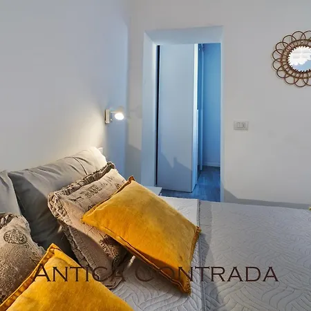 Antica Contrada דירה *